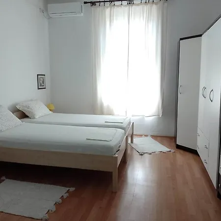Apartament Jeanny - One Bedroom With Terrace